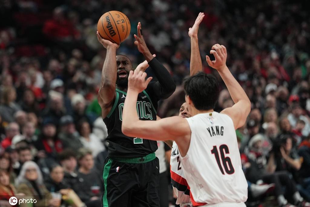 杨瀚森3分4板克林根18+18 开拓者擒绿军止三连败